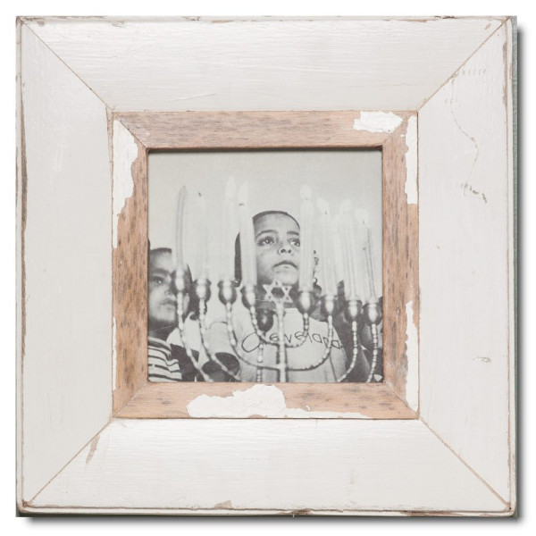 Quadratischer Bilderrahmen aus recyceltem Holz für die Fotogröße 14,8 x 14,8 cm von Luna Designs