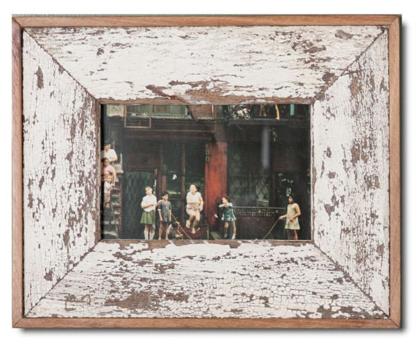 Bilderrahmen aus recycletem Holz für das Fotoformat 14,8 x 10,5 cm